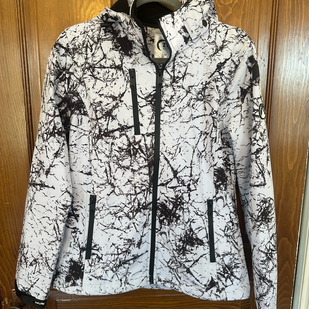 Zyia White & Black Marble-Print Softshell Ski Jacket
